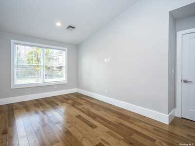 Home For Rent in Port Washington, New York