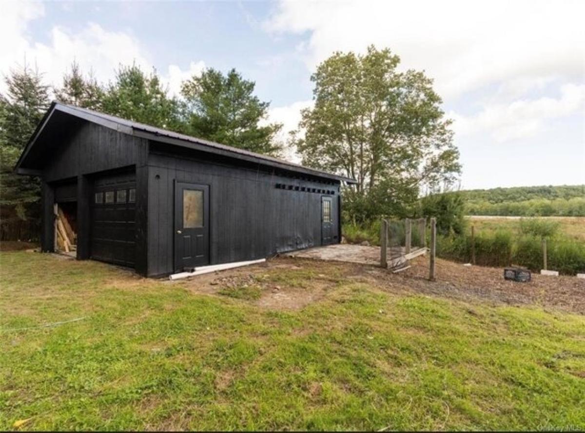 Picture of Home For Sale in Hurleyville, New York, United States