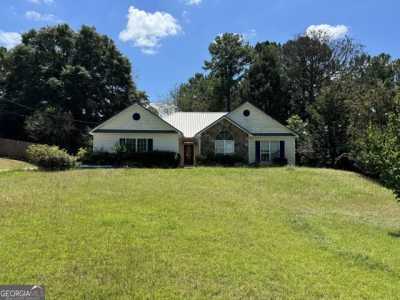 Home For Sale in Thomaston, Georgia