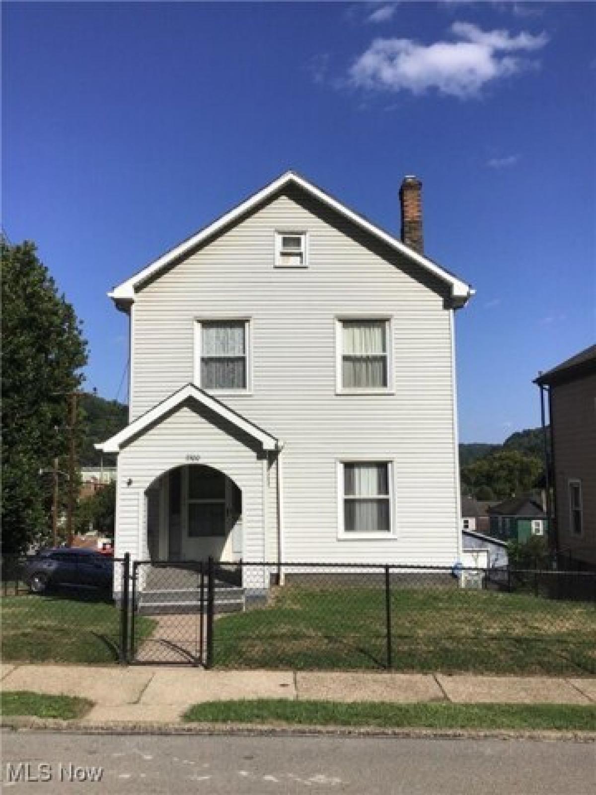 Picture of Home For Sale in Weirton, West Virginia, United States