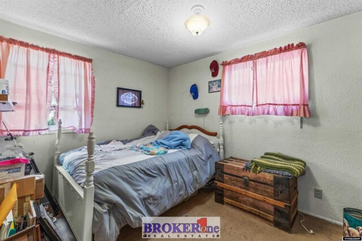 Picture of Home For Sale in Casper, Wyoming, United States