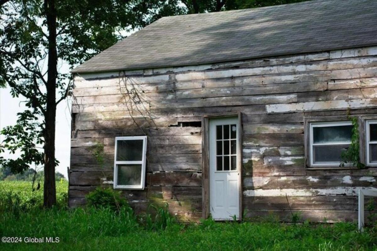 Picture of Home For Sale in Schodack Landing, New York, United States