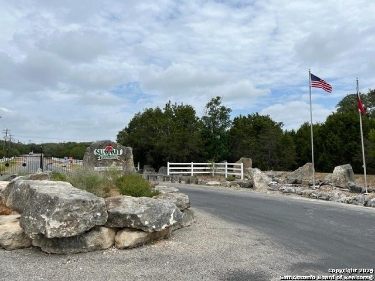 Picture of Residential Land For Sale in Fischer, Texas, United States