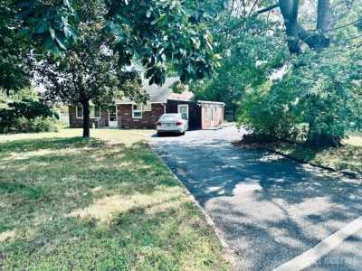 Home For Sale in Piscataway, New Jersey