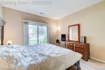 Home For Sale in Walled Lake, Michigan