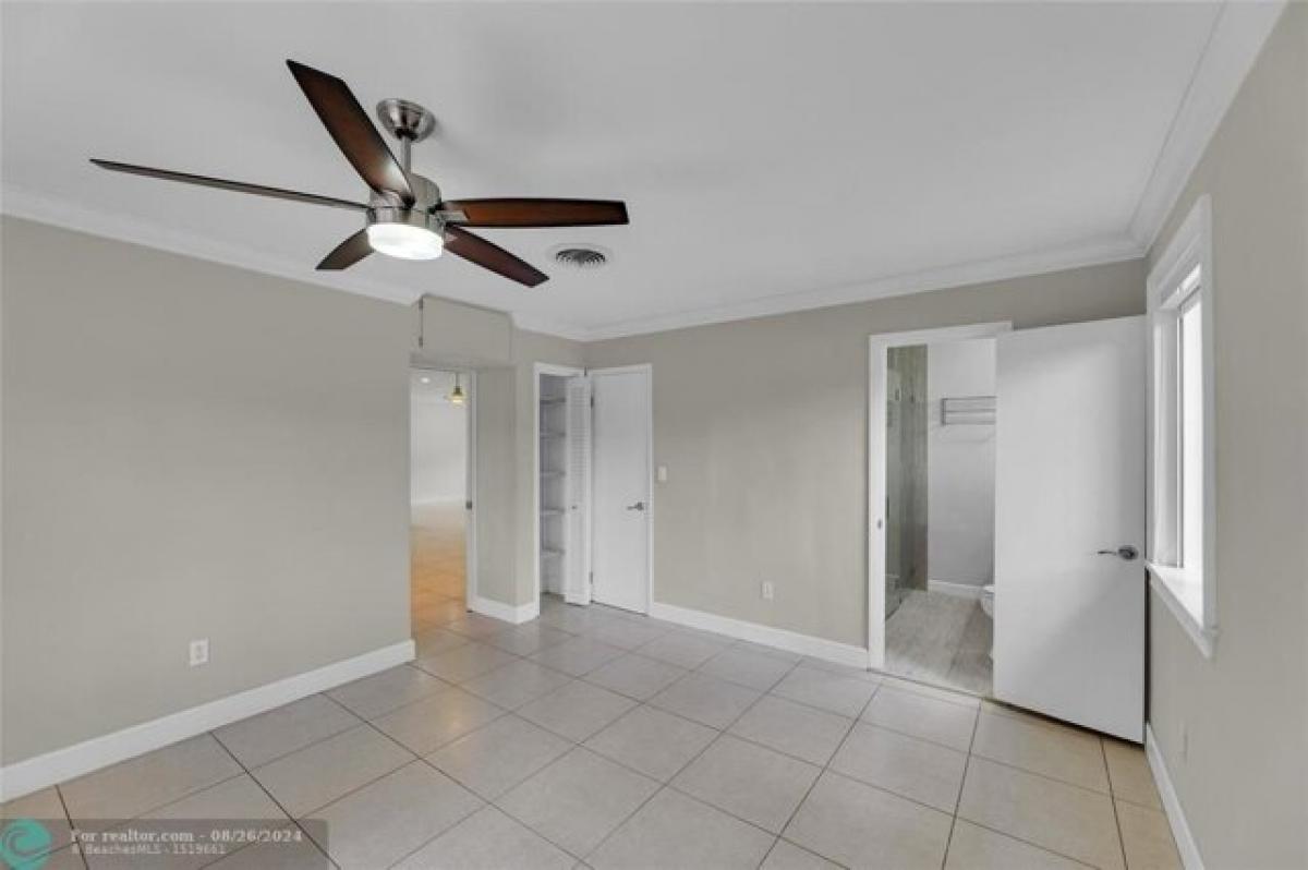 Picture of Home For Sale in Miami Lakes, Florida, United States