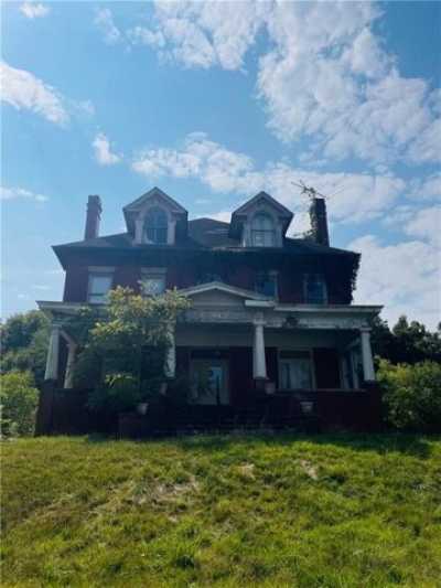 Home For Sale in Waynesburg, Pennsylvania