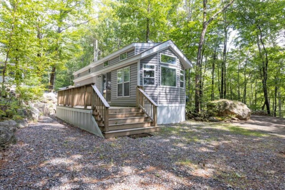 Picture of Home For Sale in Casco, Maine, United States