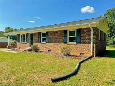 Home For Sale in Reidsville, North Carolina