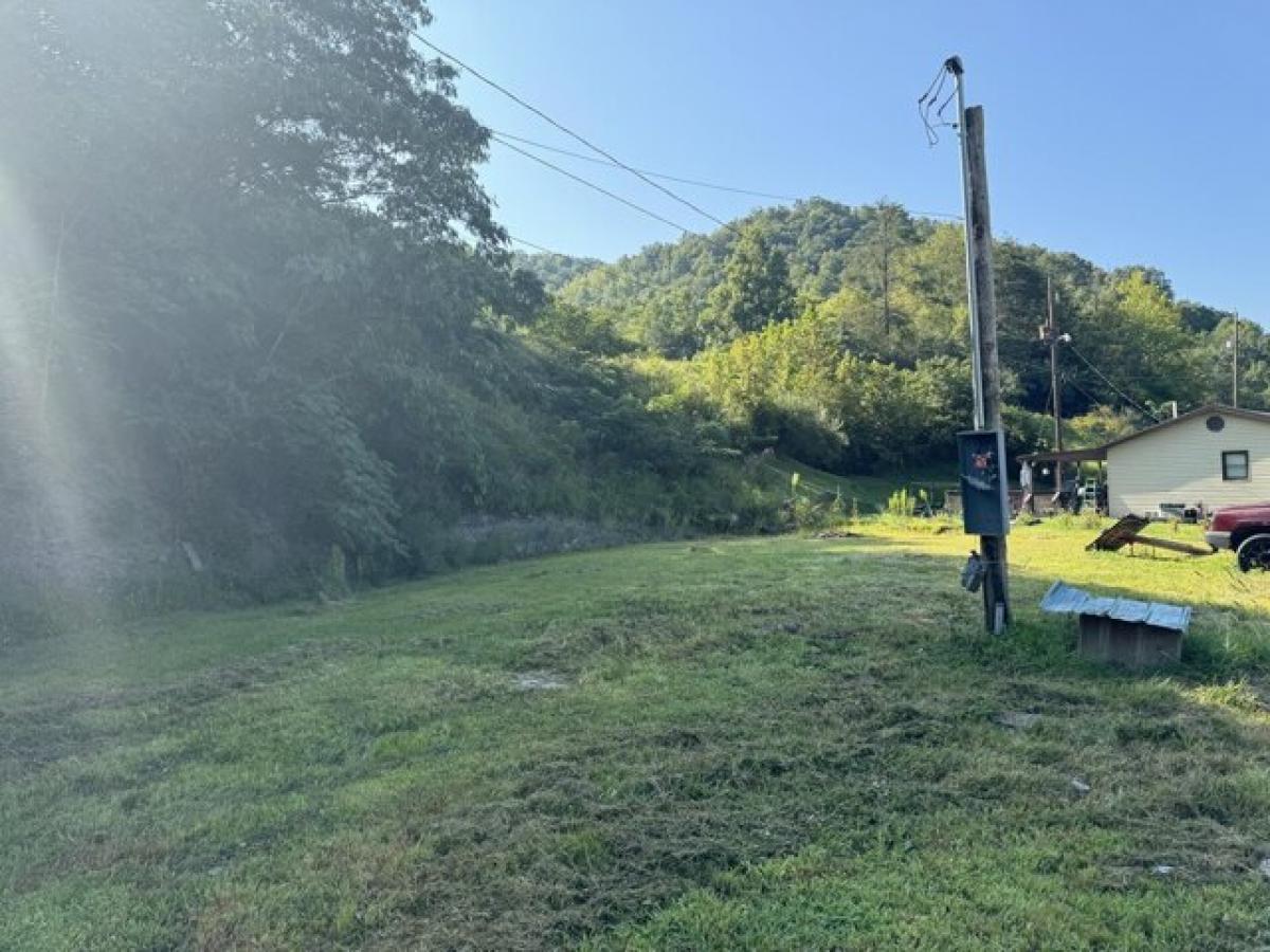 Picture of Residential Land For Sale in Lost Creek, Kentucky, United States