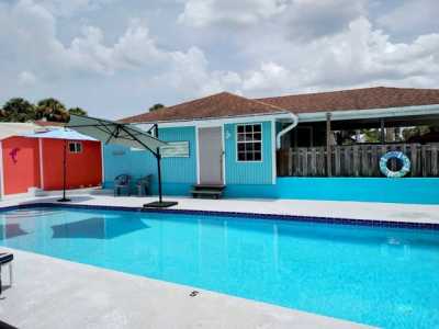 Home For Sale in Jensen Beach, Florida