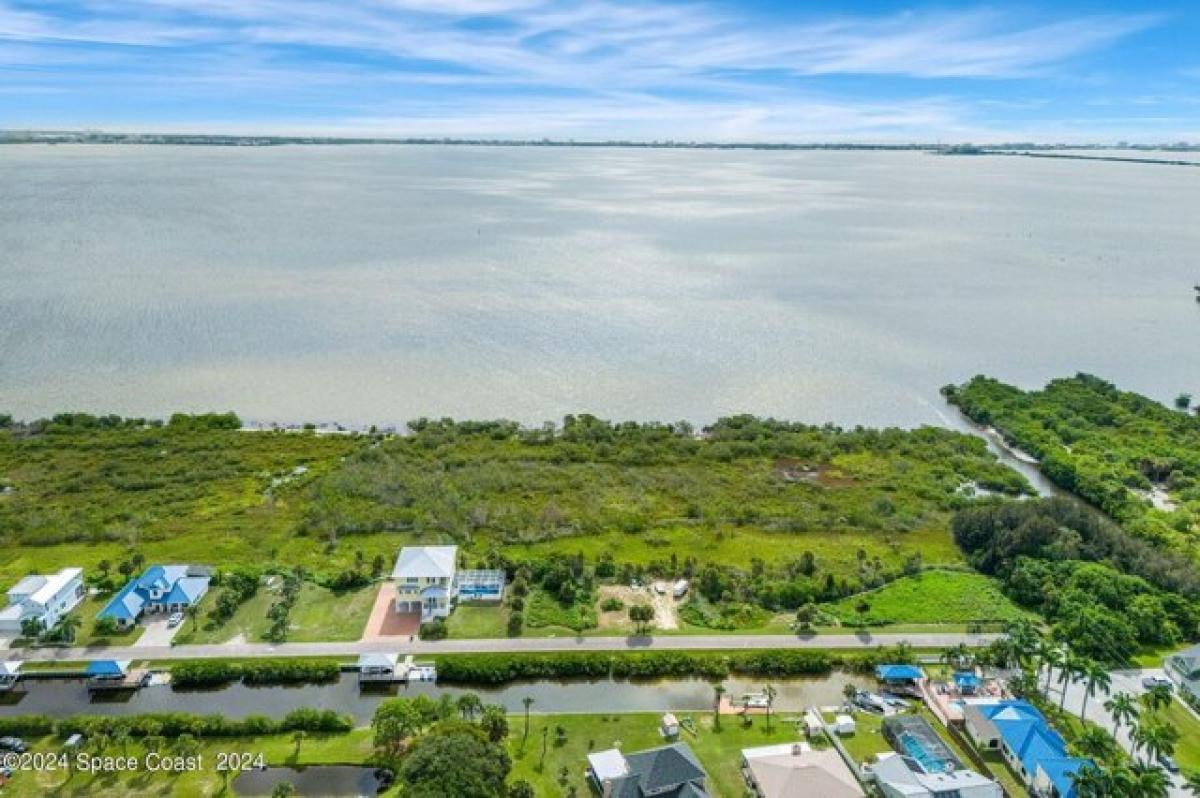 Picture of Residential Land For Sale in Merritt Island, Florida, United States