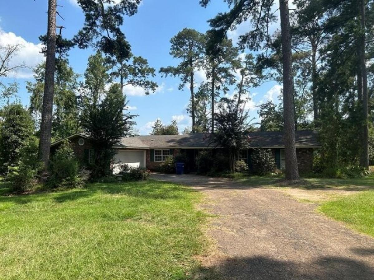 Picture of Home For Sale in Brookhaven, Mississippi, United States