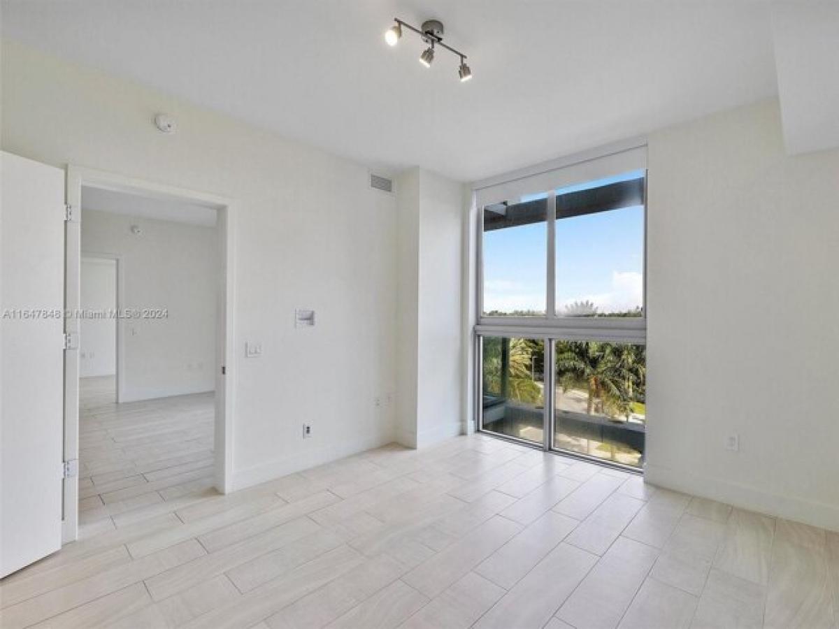 Picture of Home For Sale in Sunrise, Florida, United States