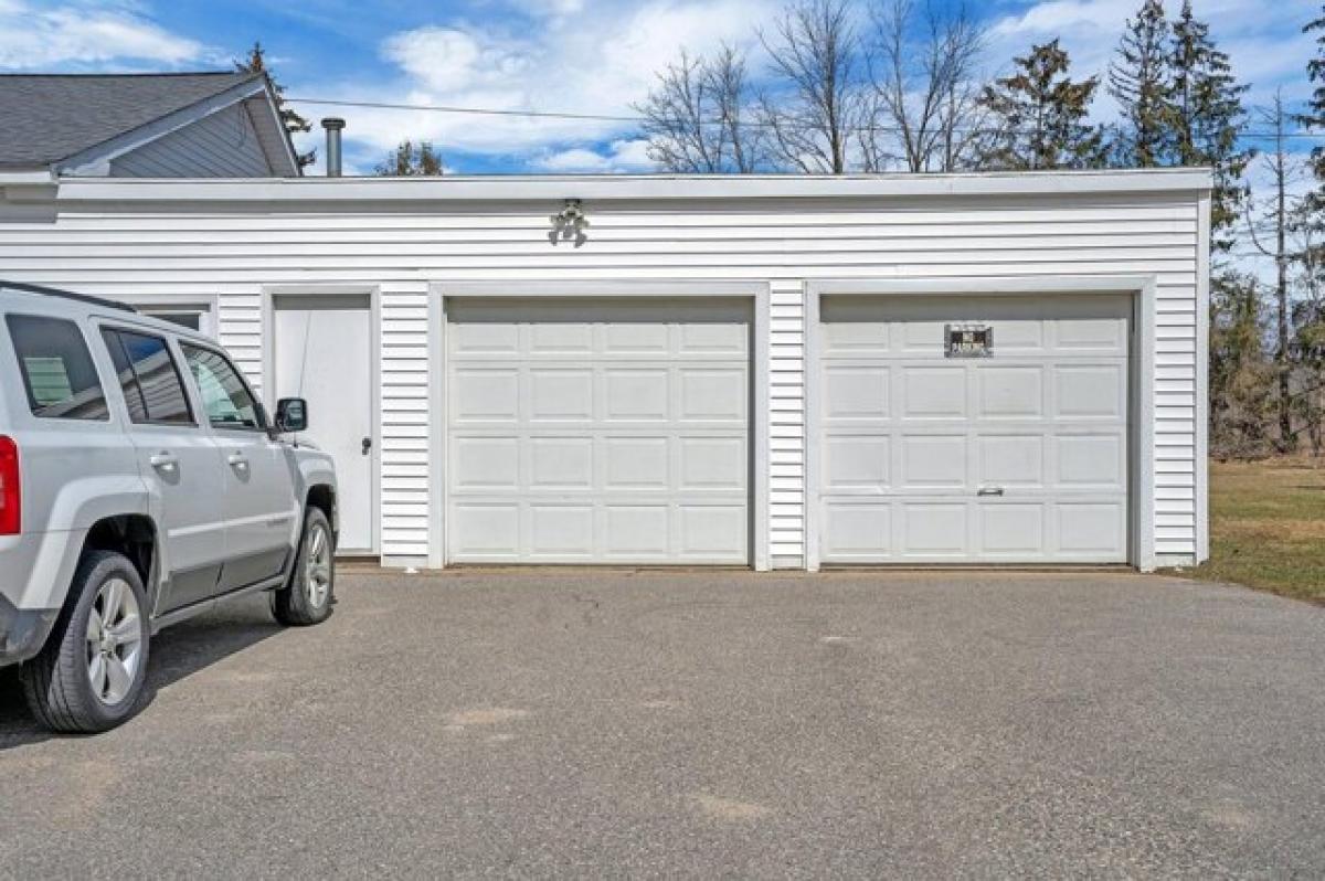 Picture of Home For Sale in Big Rapids, Michigan, United States