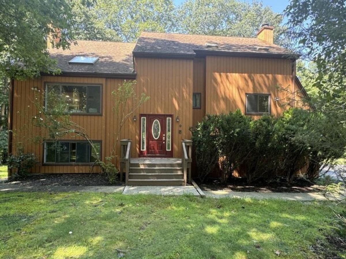 Picture of Home For Rent in Monroe, Connecticut, United States