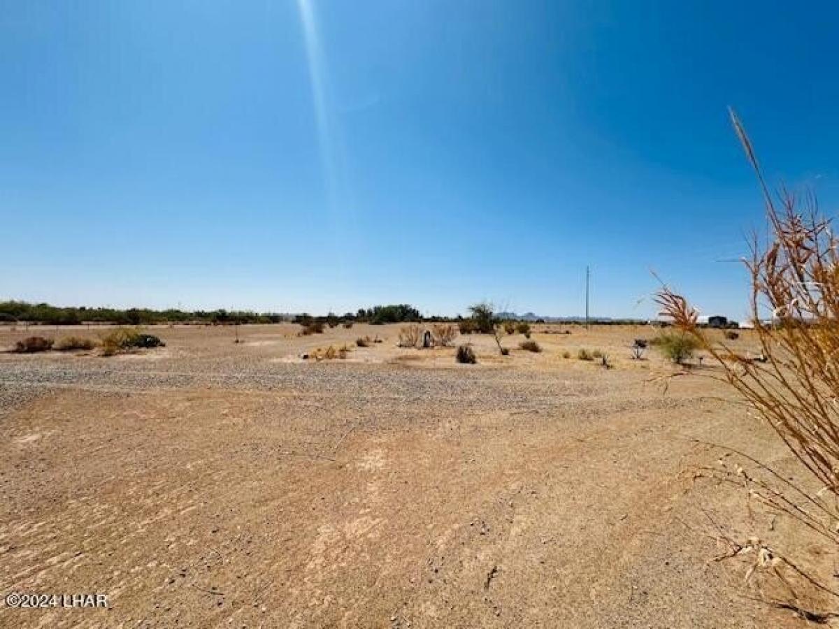 Picture of Residential Land For Sale in Bouse, Arizona, United States