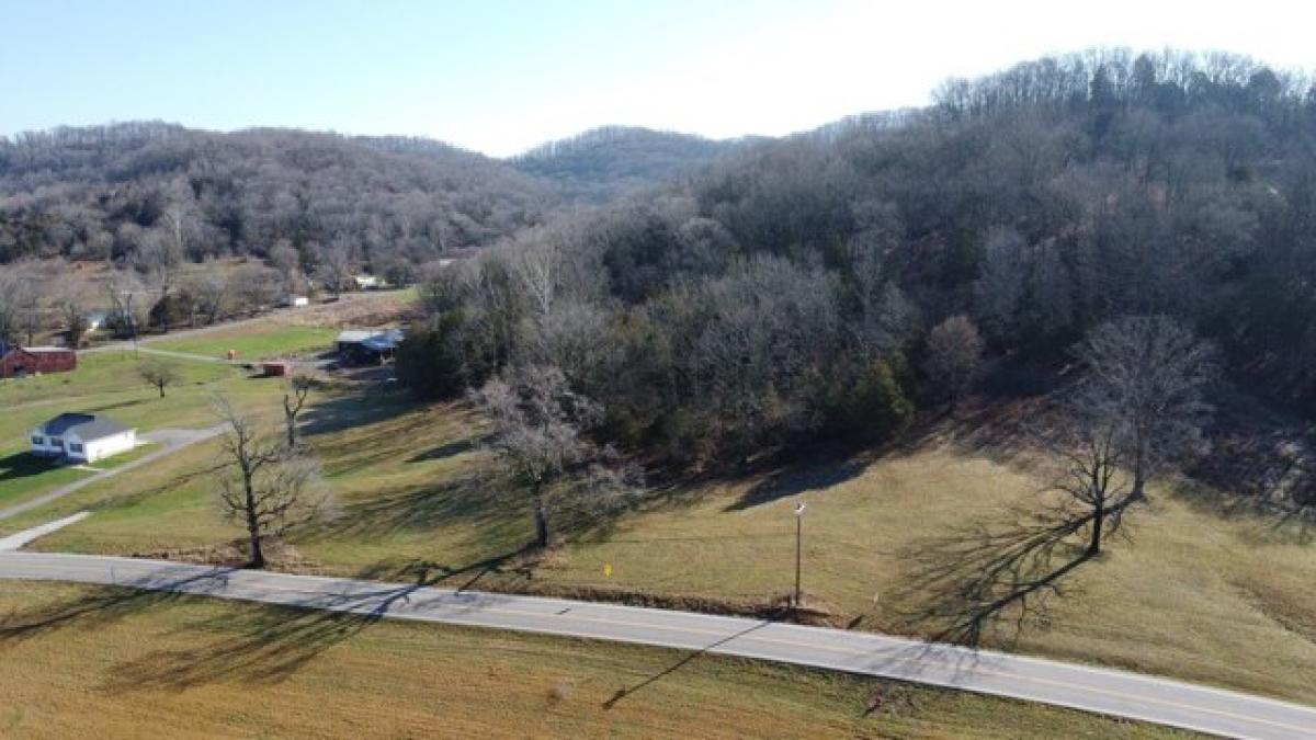 Picture of Residential Land For Sale in Hartsville, Tennessee, United States