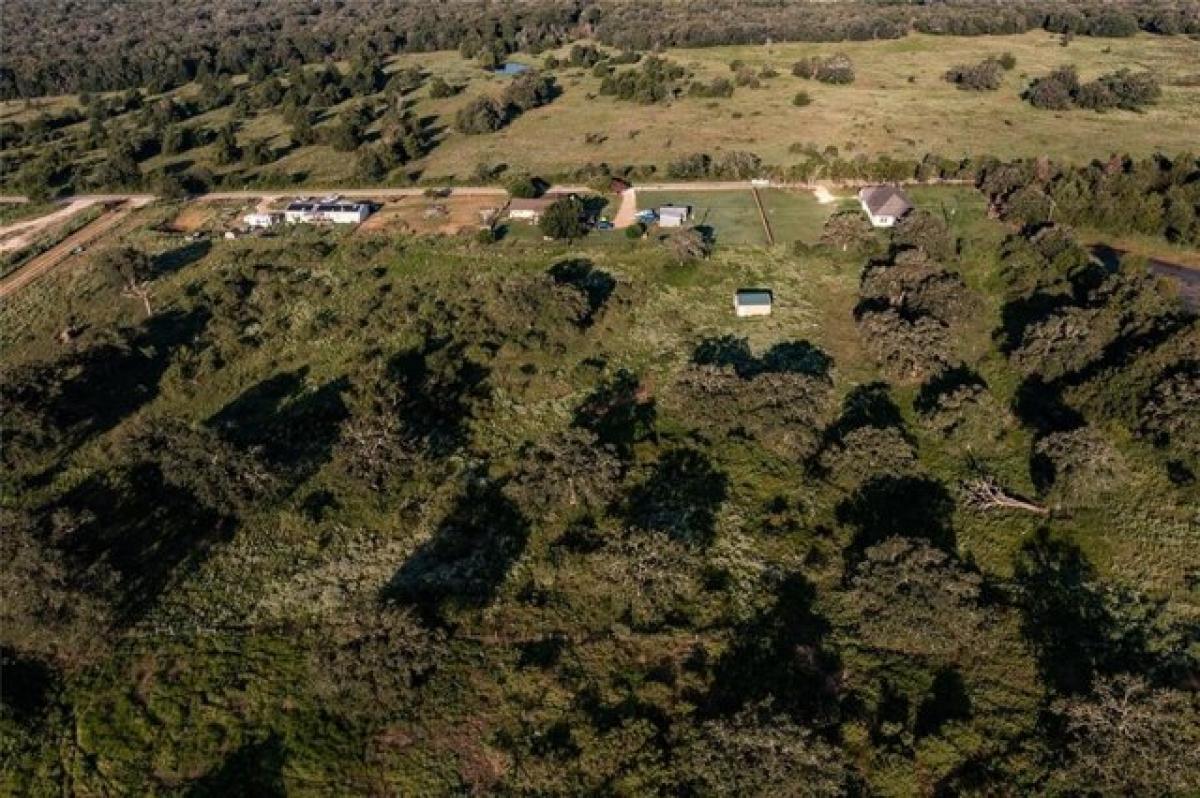 Picture of Residential Land For Sale in Paige, Texas, United States