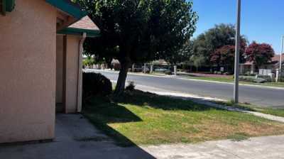 Home For Sale in Tulare, California