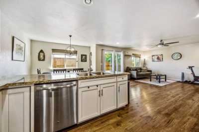 Home For Sale in White City, Oregon