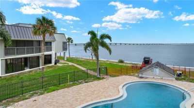 Home For Sale in Sanibel, Florida