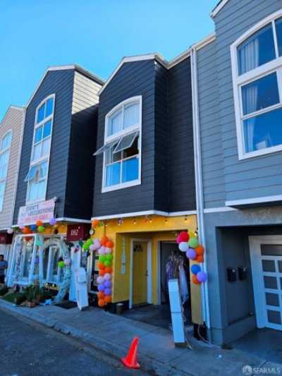 Home For Sale in Daly City, California