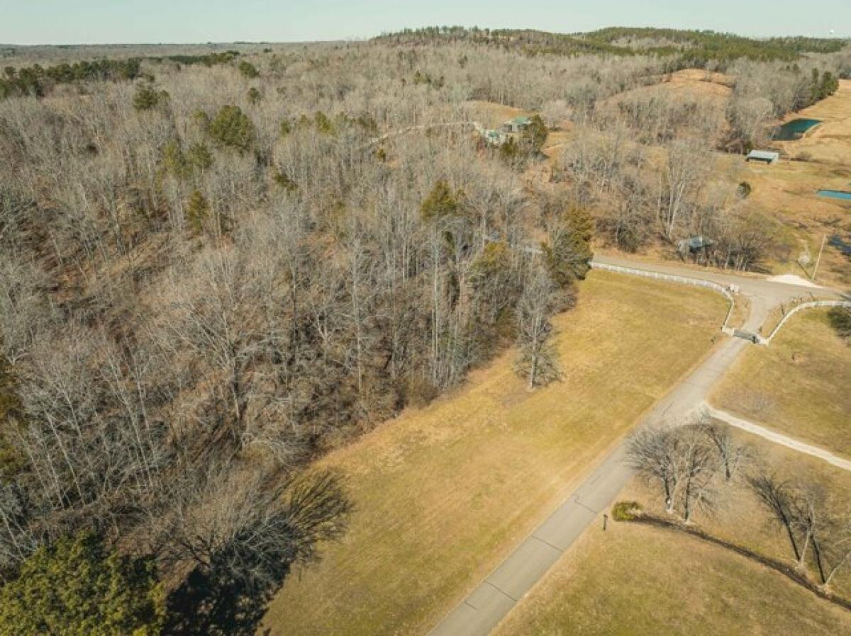 Picture of Residential Land For Rent in Parsons, Tennessee, United States