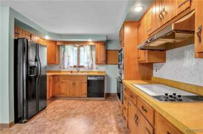 Home For Sale in Lancaster, New York