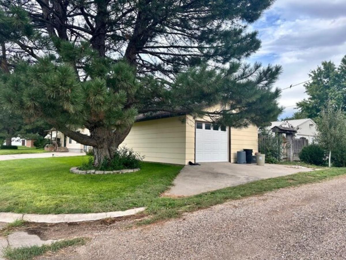 Picture of Home For Sale in Goodland, Kansas, United States