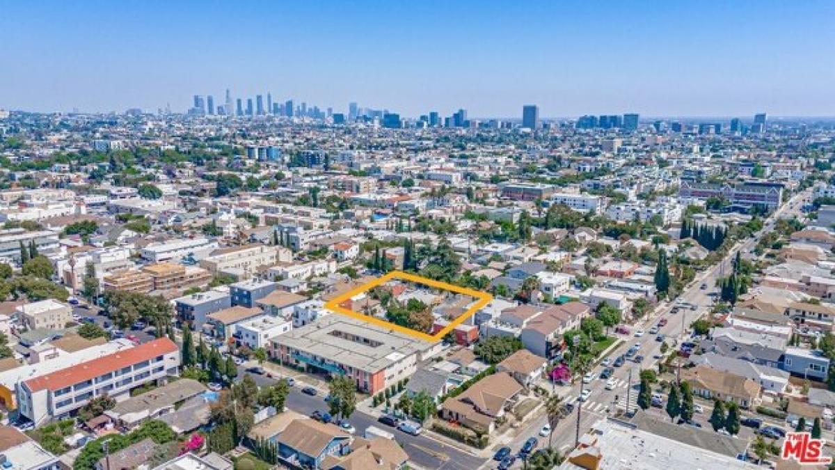 Picture of Residential Land For Sale in Los Angeles, California, United States