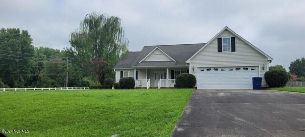 Picture of Home For Sale in Grimesland, North Carolina, United States