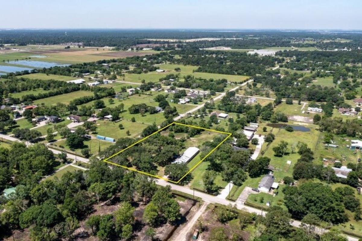 Picture of Residential Land For Sale in Crosby, Texas, United States