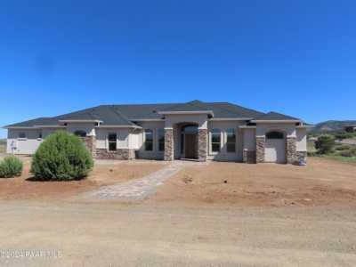 Home For Sale in Prescott Valley, Arizona