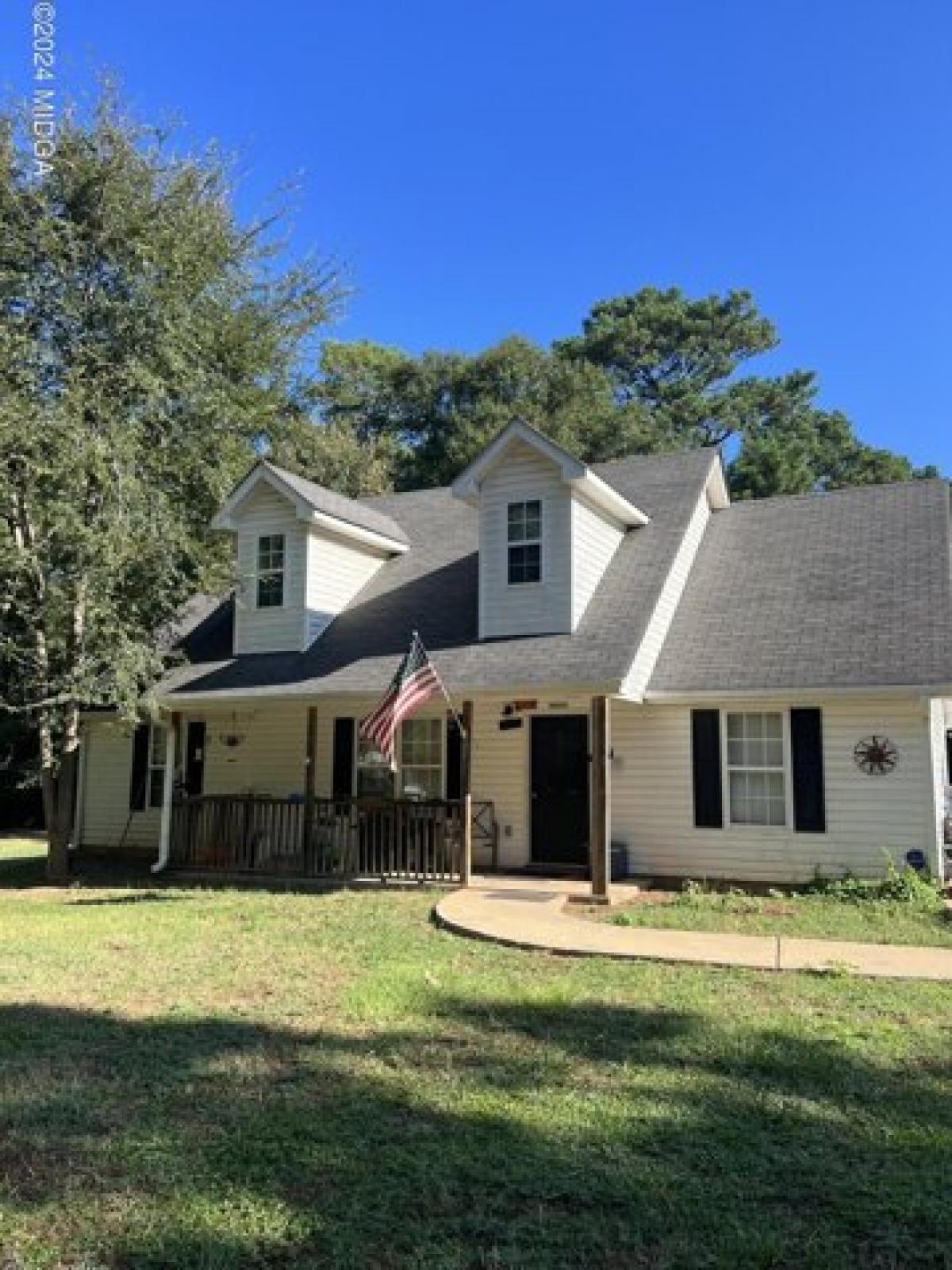 Picture of Home For Sale in Jackson, Georgia, United States