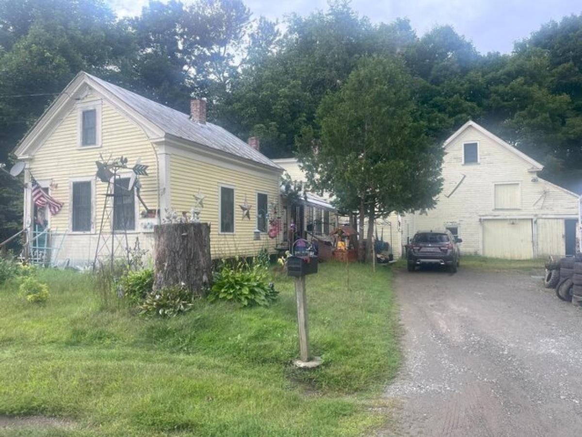 Picture of Home For Sale in Bingham, Maine, United States