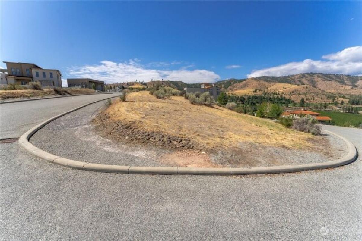 Picture of Residential Land For Sale in Chelan, Washington, United States