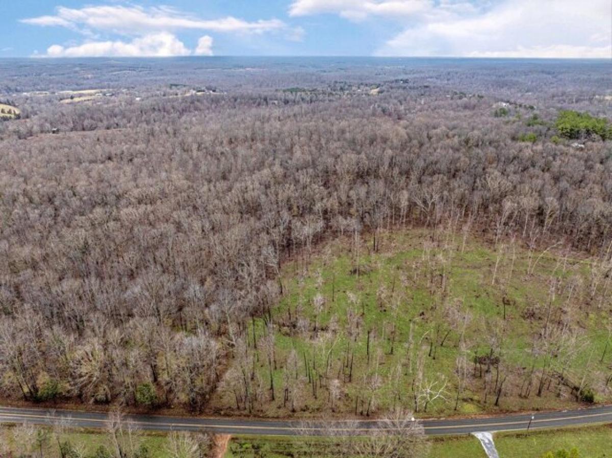 Picture of Residential Land For Sale in Dickson, Tennessee, United States