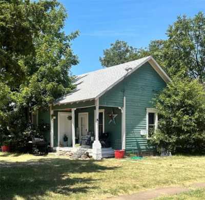 Home For Sale in Seymour, Texas