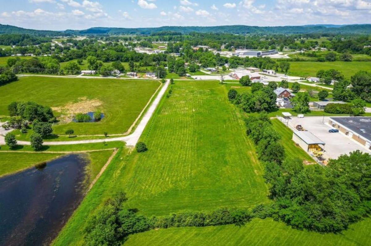 Picture of Residential Land For Sale in Sparta, Tennessee, United States