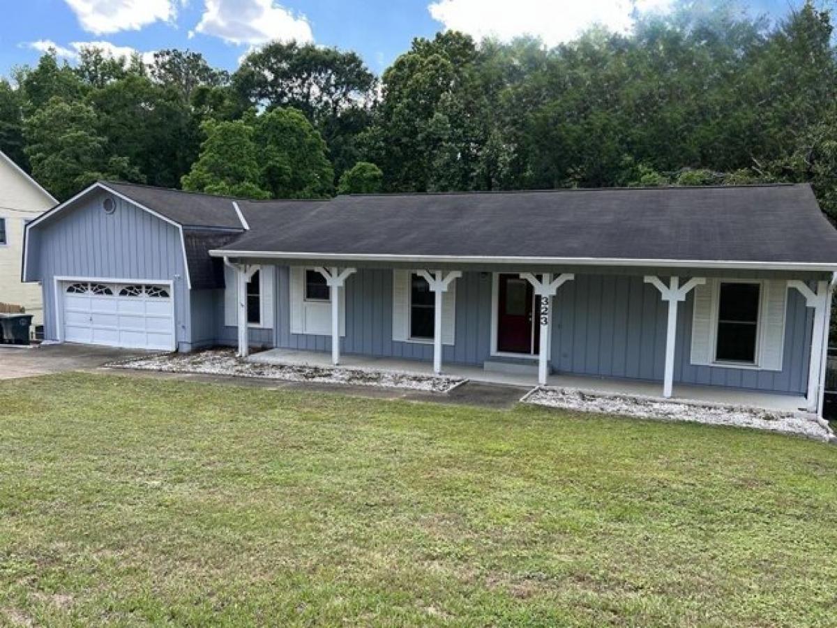 Picture of Home For Sale in Enterprise, Alabama, United States