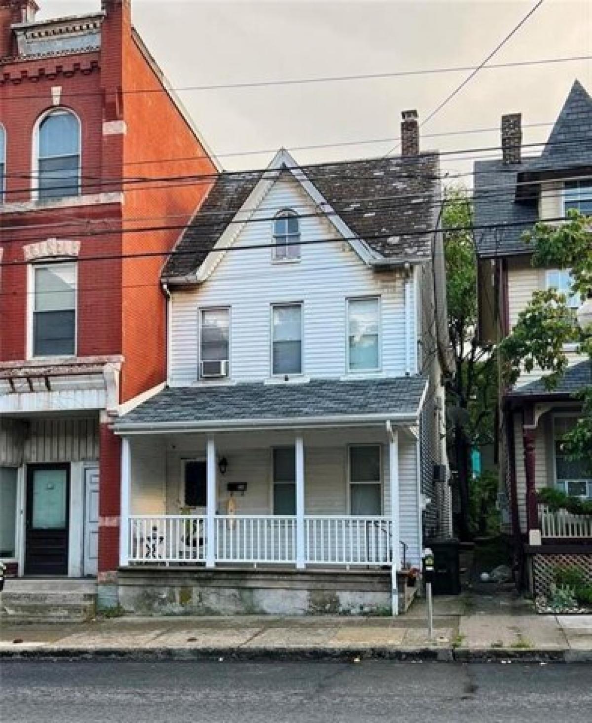 Picture of Home For Sale in Bethlehem, Pennsylvania, United States