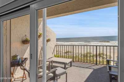 Home For Sale in Jacksonville Beach, Florida