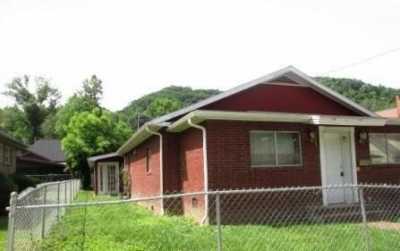 Home For Sale in Whitesburg, Kentucky