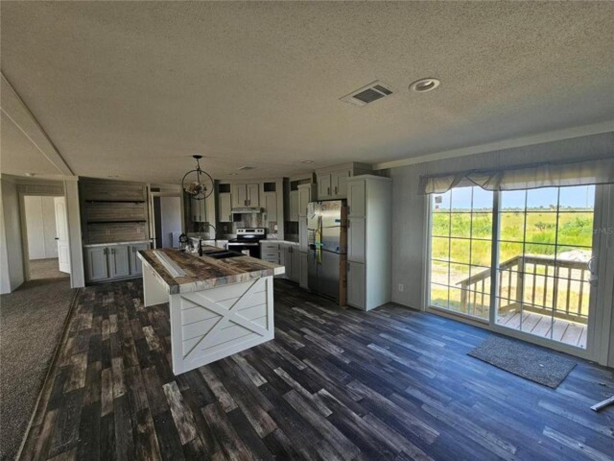 Picture of Home For Sale in Okeechobee, Florida, United States