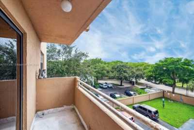 Home For Sale in Miami Lakes, Florida