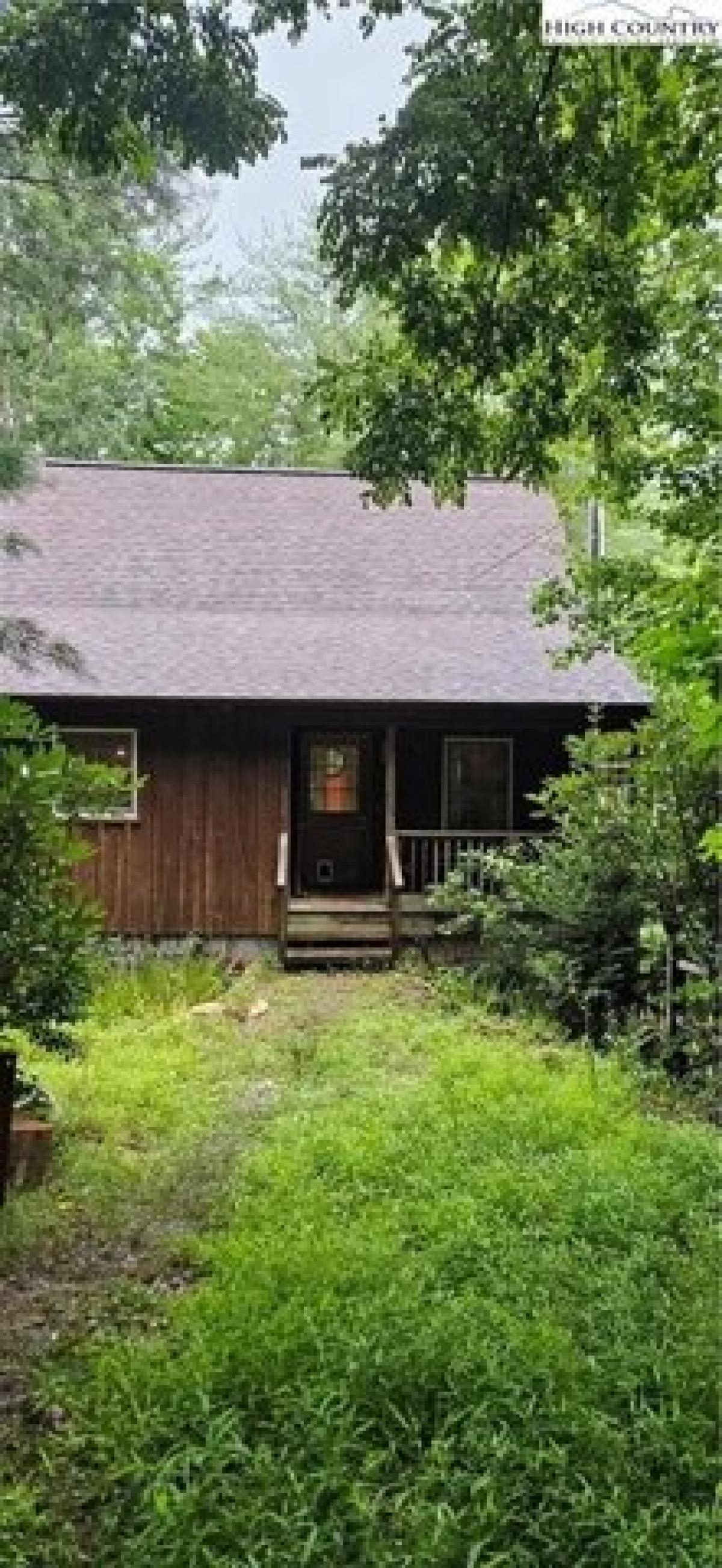 Picture of Home For Sale in Fleetwood, North Carolina, United States