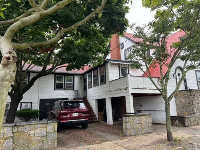 Home For Sale in Point Lookout, New York