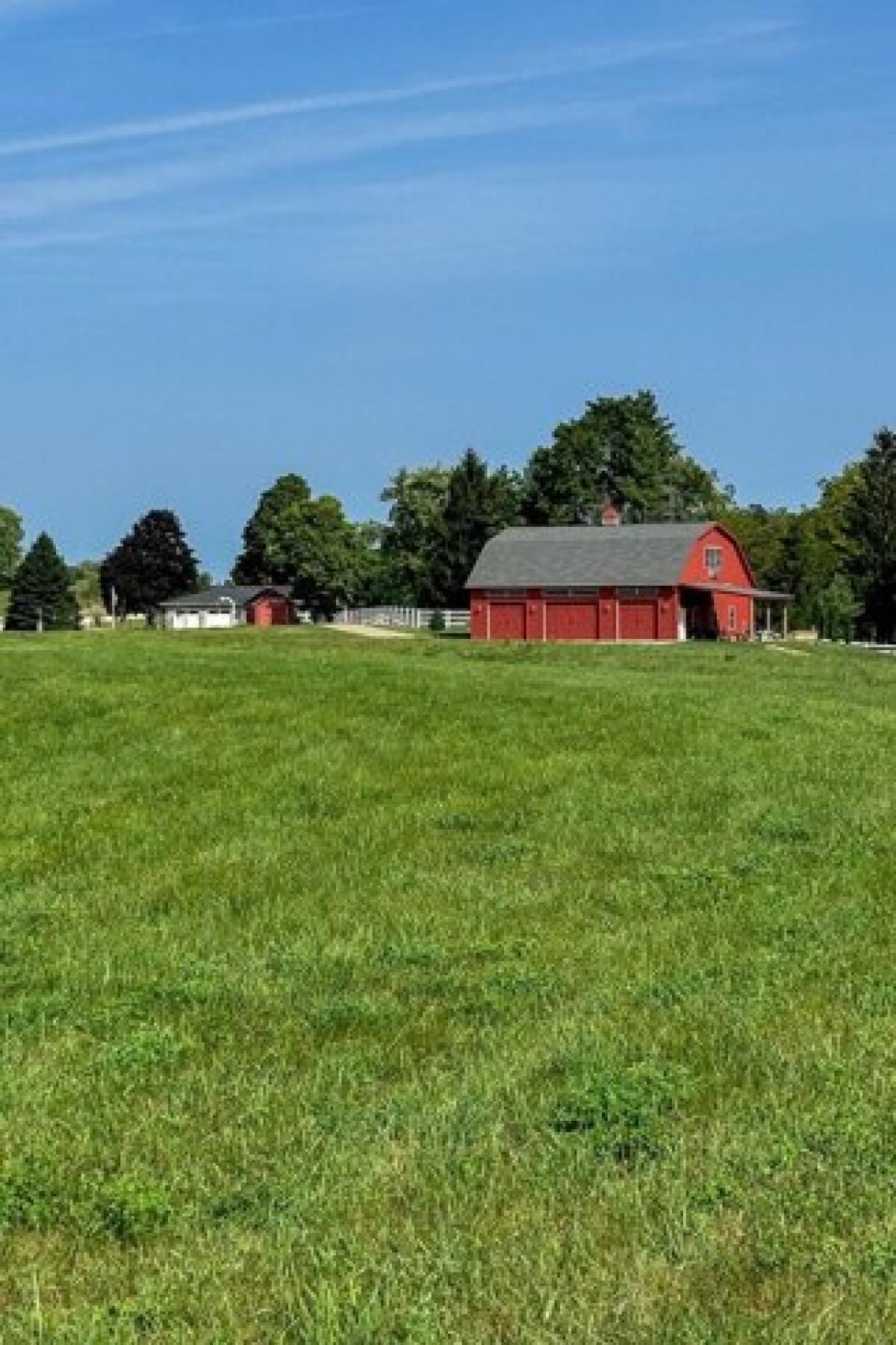 Picture of Residential Land For Sale in Bellevue, Iowa, United States