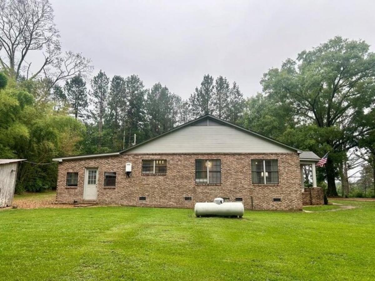 Picture of Home For Sale in Brookhaven, Mississippi, United States